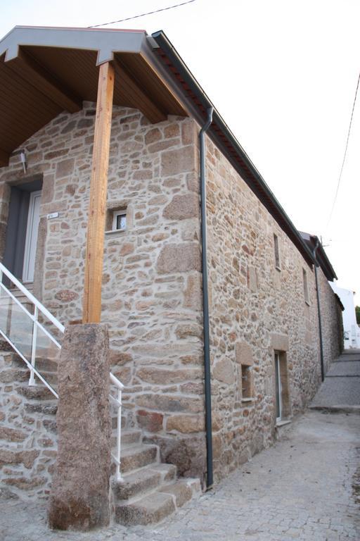 Patio Da Caetana Pensionat Freineda Exteriör bild